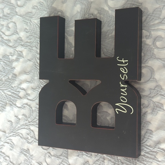 Other - Wooden Plaque - "Be Yourself"